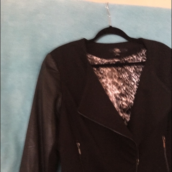 Jacket - Picture 4 of 4